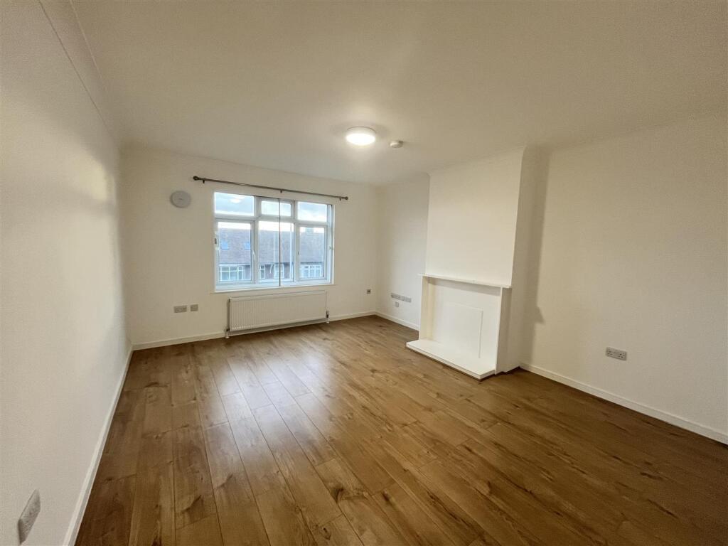 Main image of property: High Road, Chadwell Heath