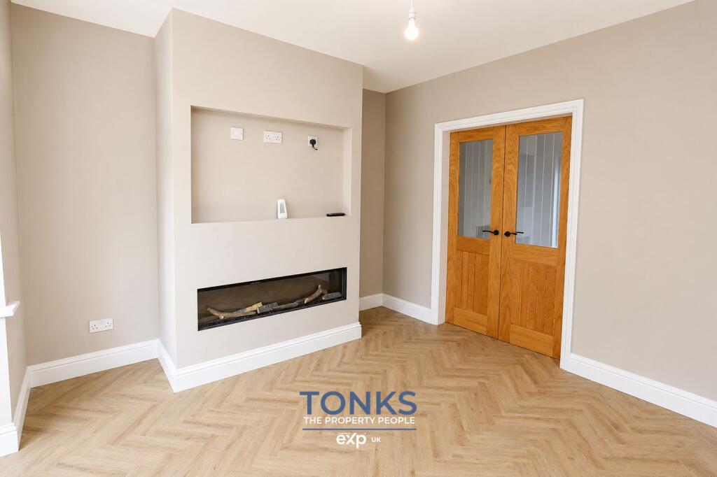 House in Dudley - View 4