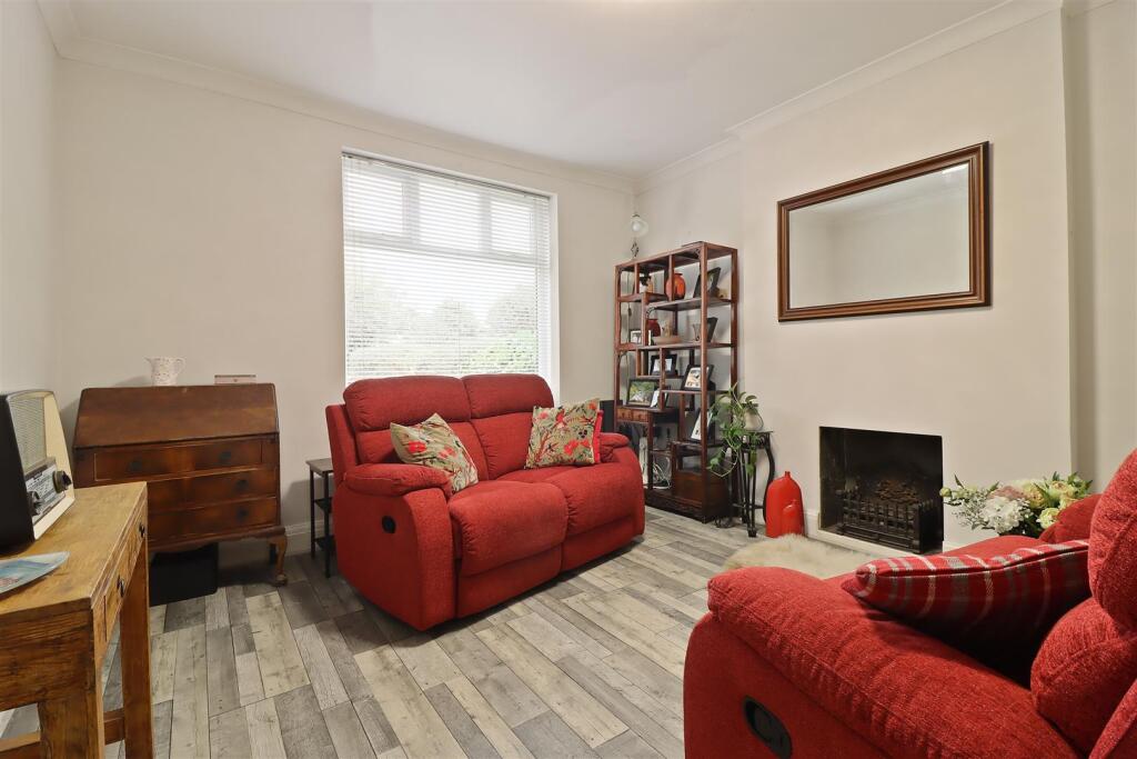 House in Chesterfield, Newbold - View 3