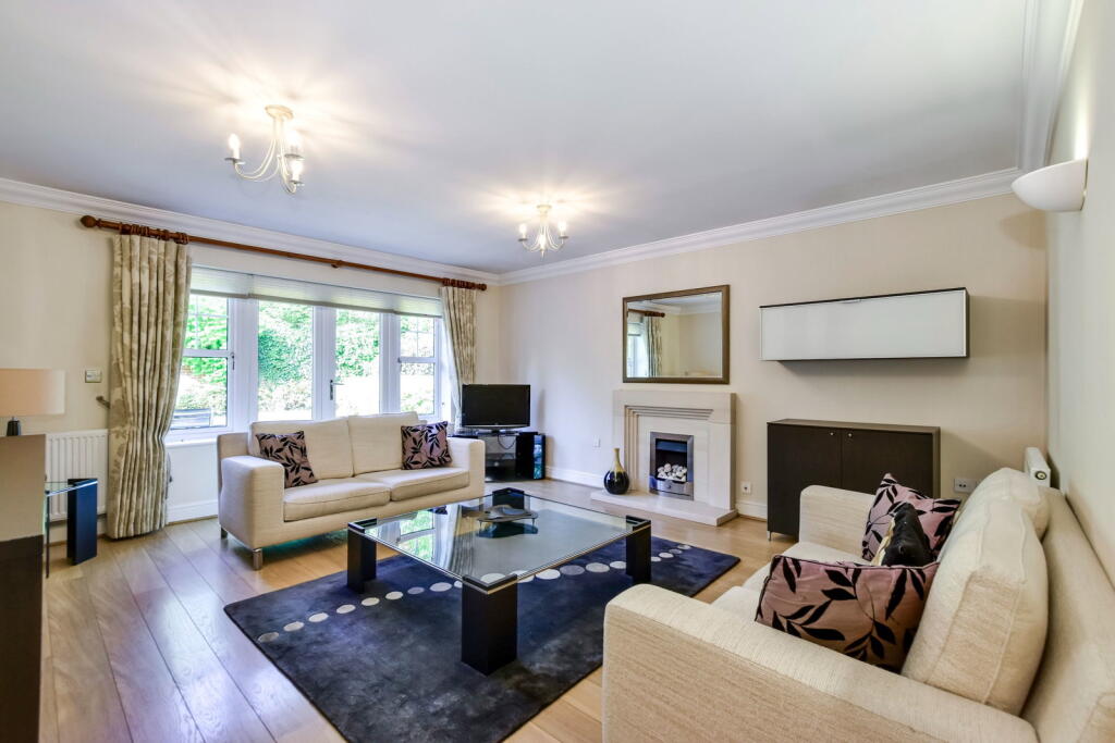 House in Watford - View 5