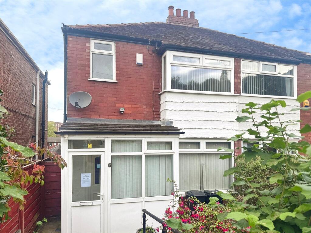 3-bed semi-detached on Vernon Avenue, Stockport, Greater Manchester, SK1, £210,000