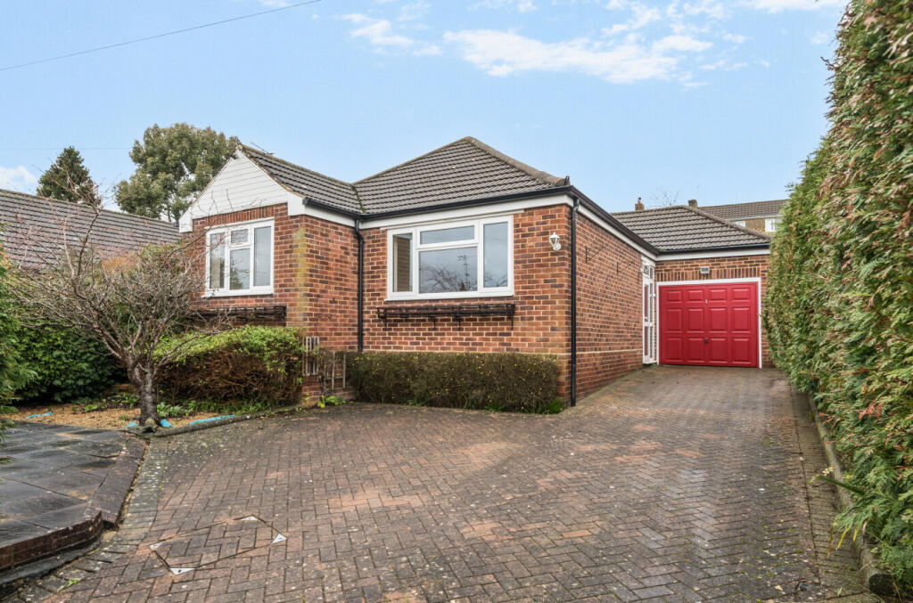 Main image of property: Farnham Park Close, Farnham, Surrey