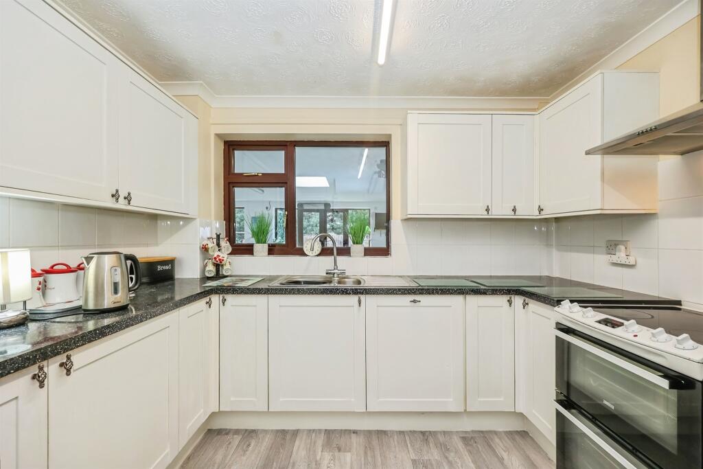 House in Nottingham, New Basford - View 5
