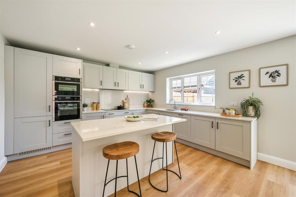 House in Fareham, Stubbington - View 2