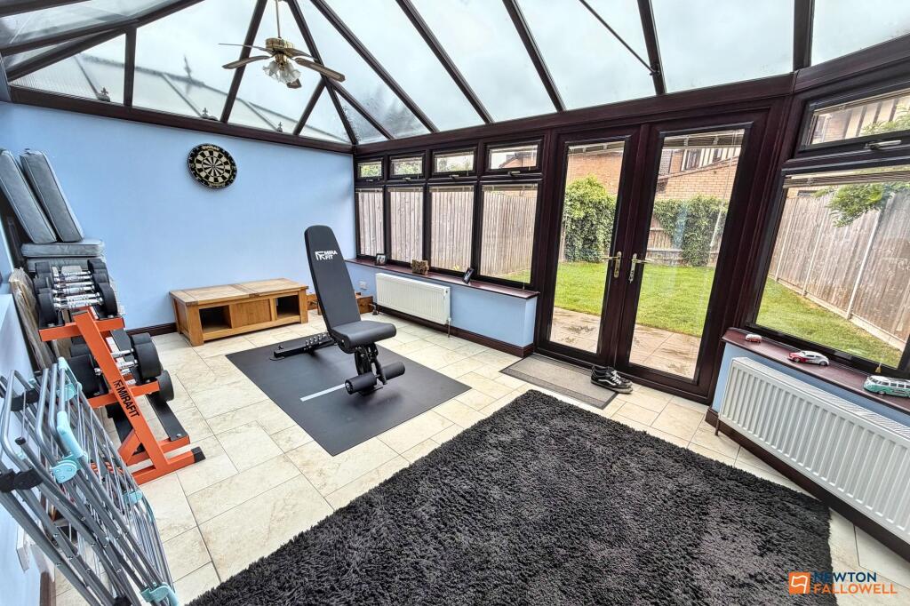 Woodhall Rise, Werrington, Peterborough, PE4 photo 4
