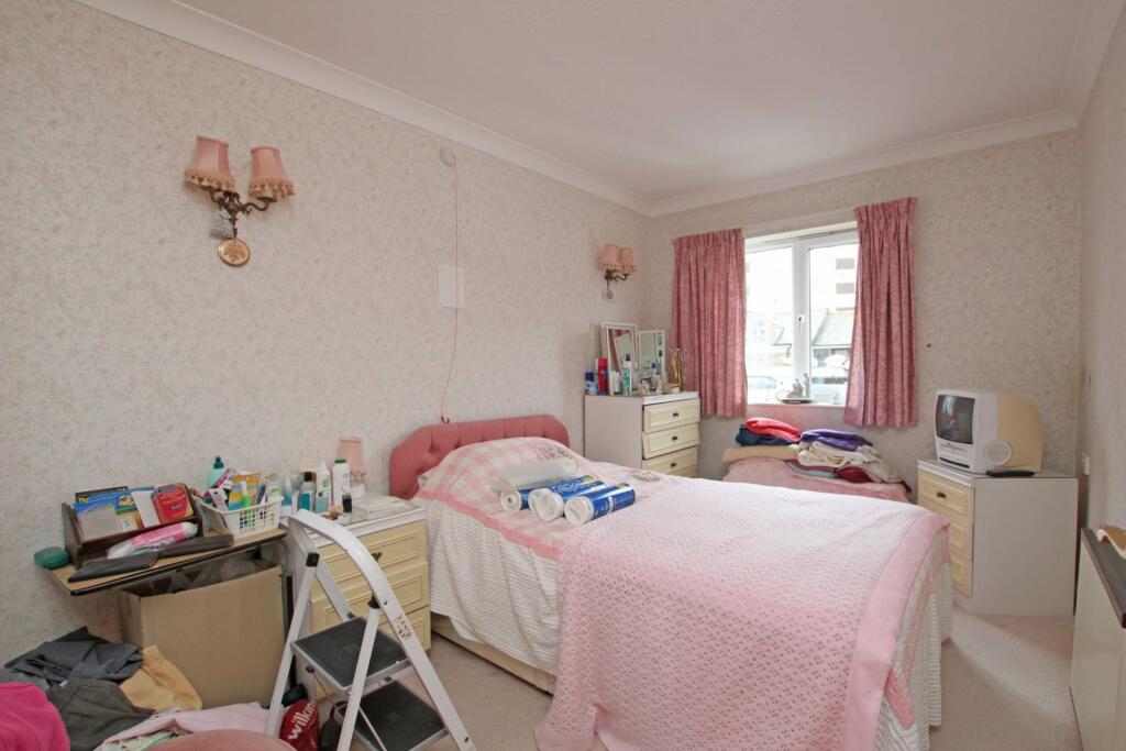 Trinity Place, Eastbourne, BN21 3DB - View 4