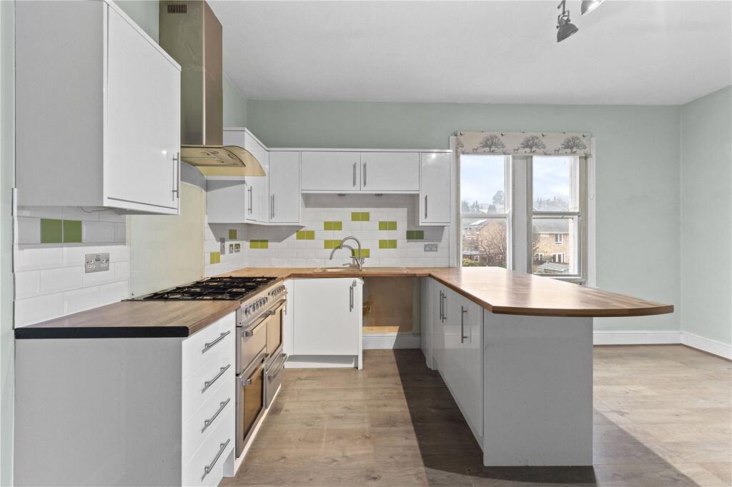 Framfield Road, Uckfield, East Sussex, TN22 photo 3
