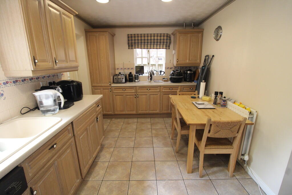 House in Nottingham - View 5