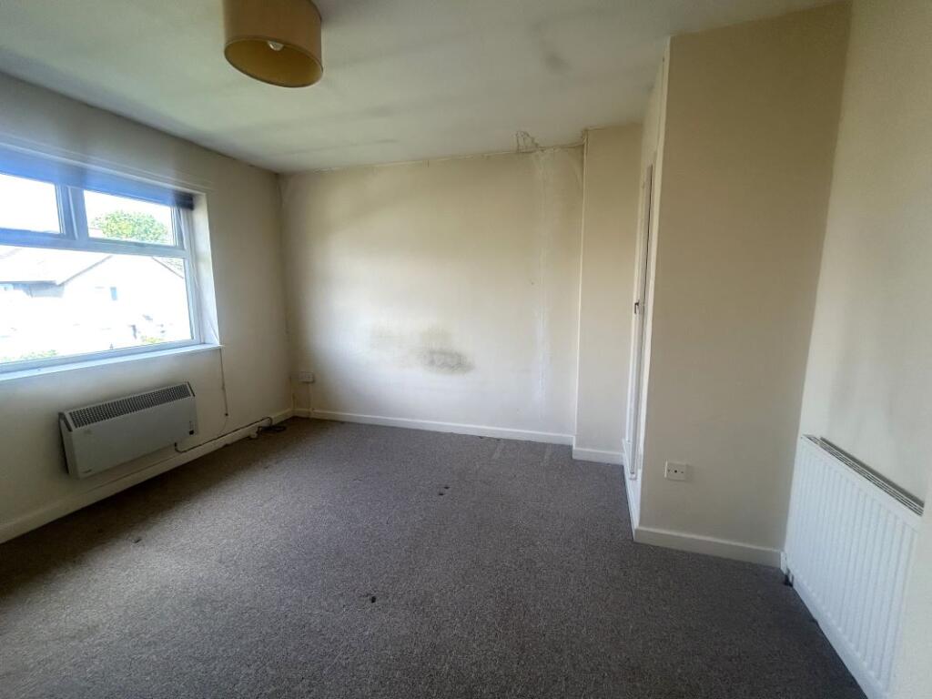 House in Swindon - View 5