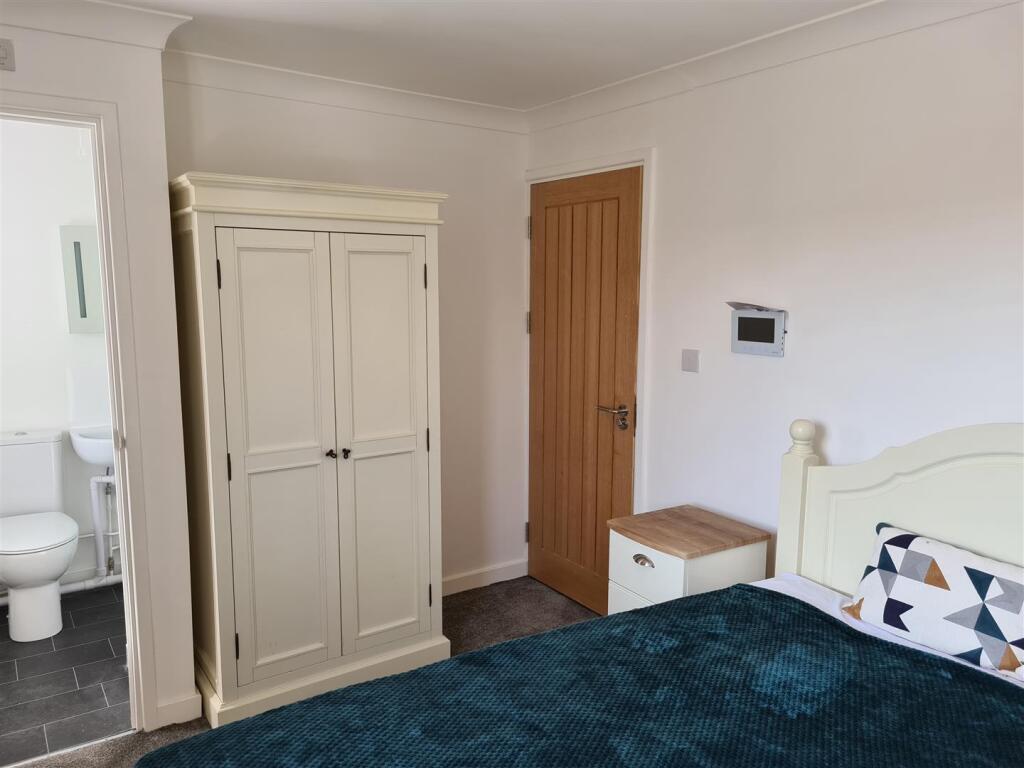 Main image of property: Room 6, 8 Maio Road, Cambridge