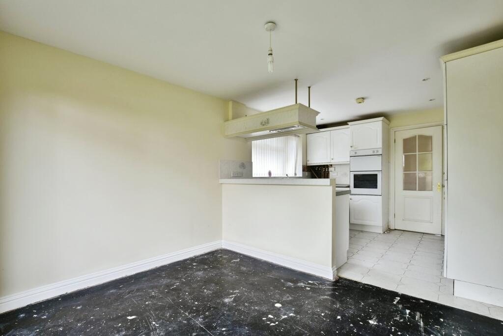 House in Stockport, Greater Manchester - View 4