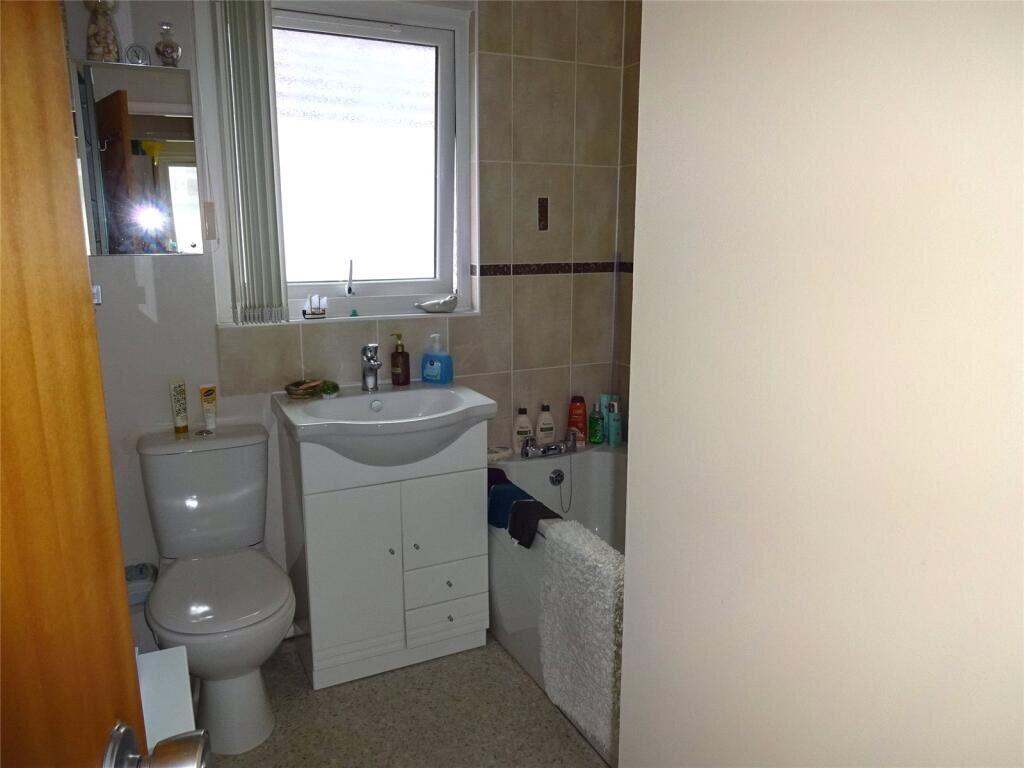 Apartment in Exeter - More