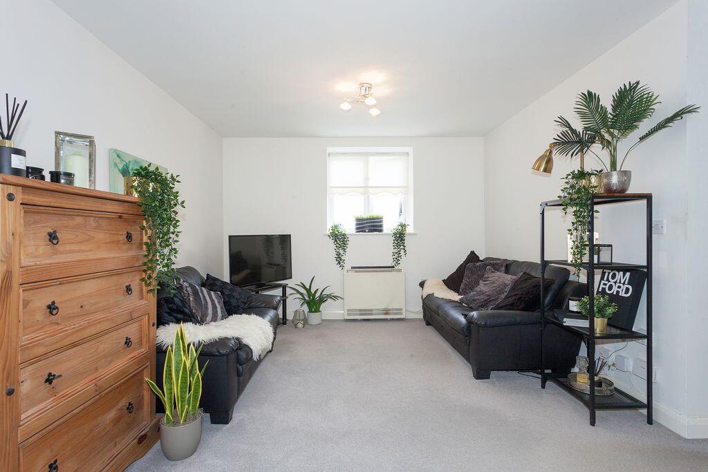 Apartment in Congleton, Hightown - View 5