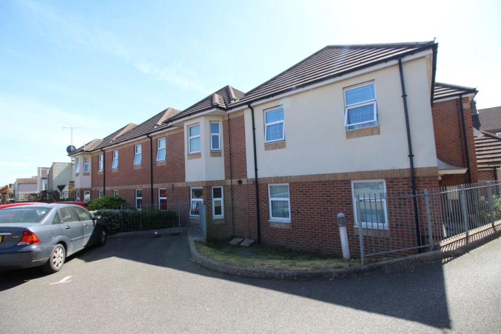 Main image of property: Hythe Road, Milton Regis, Sittingbourne, Kent, ME10