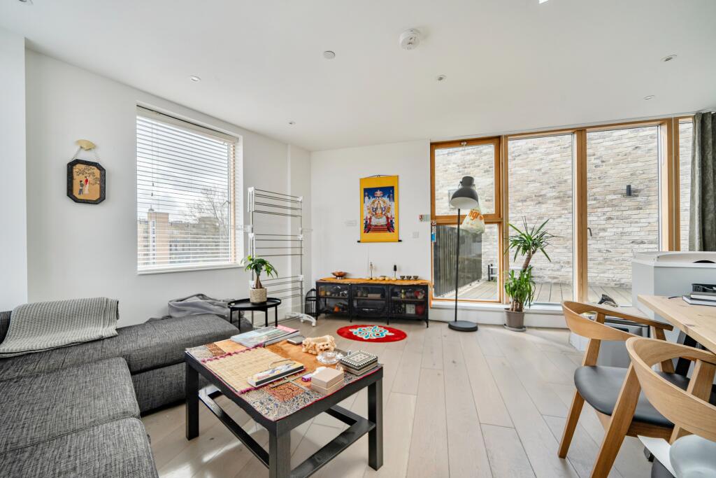 Main image of property: Peckham Road, 95 Peckham Road, London