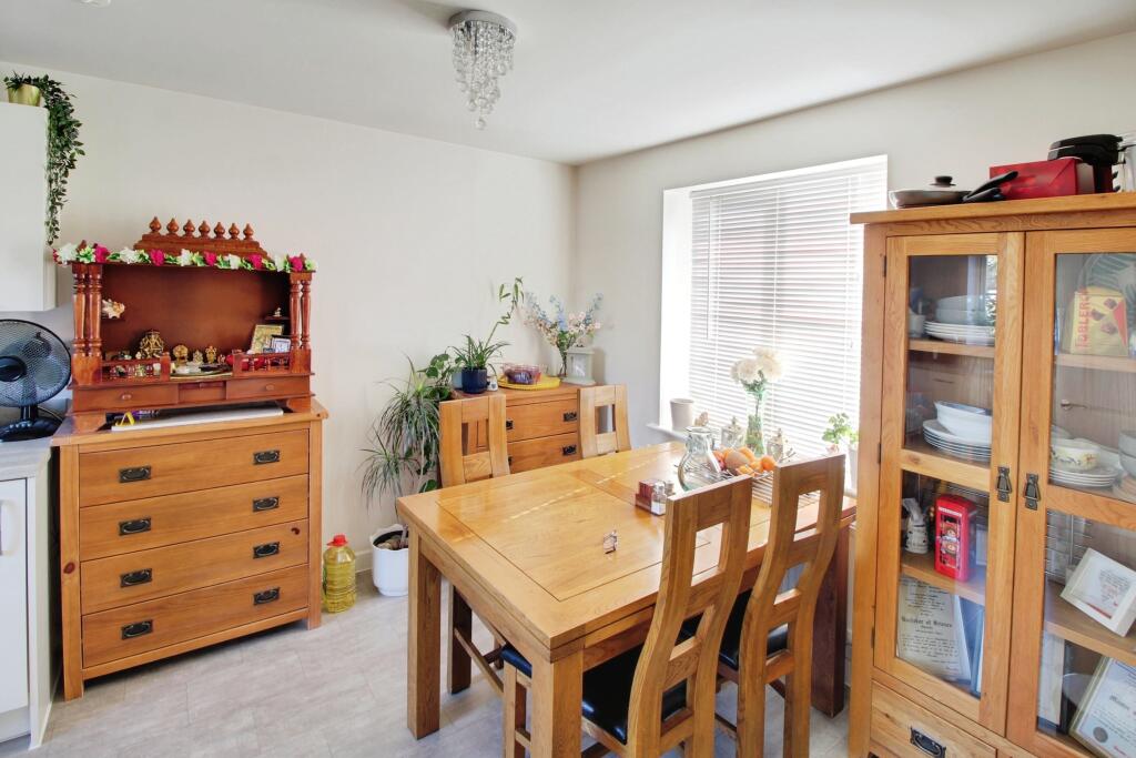 Damson Drive, Dogsthorpe, Peterborough, PE1 photo 4