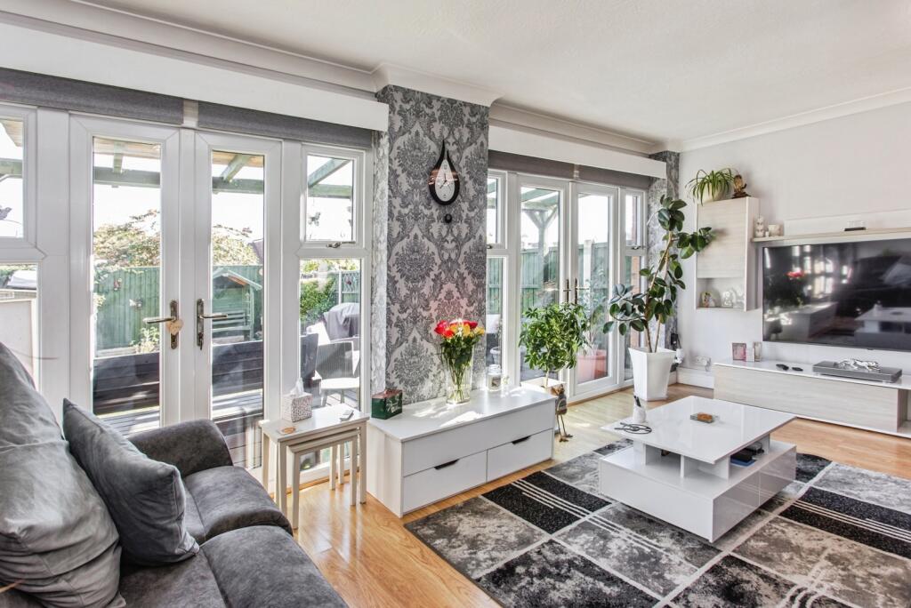 House in Rochford, Great Wakering - View 4
