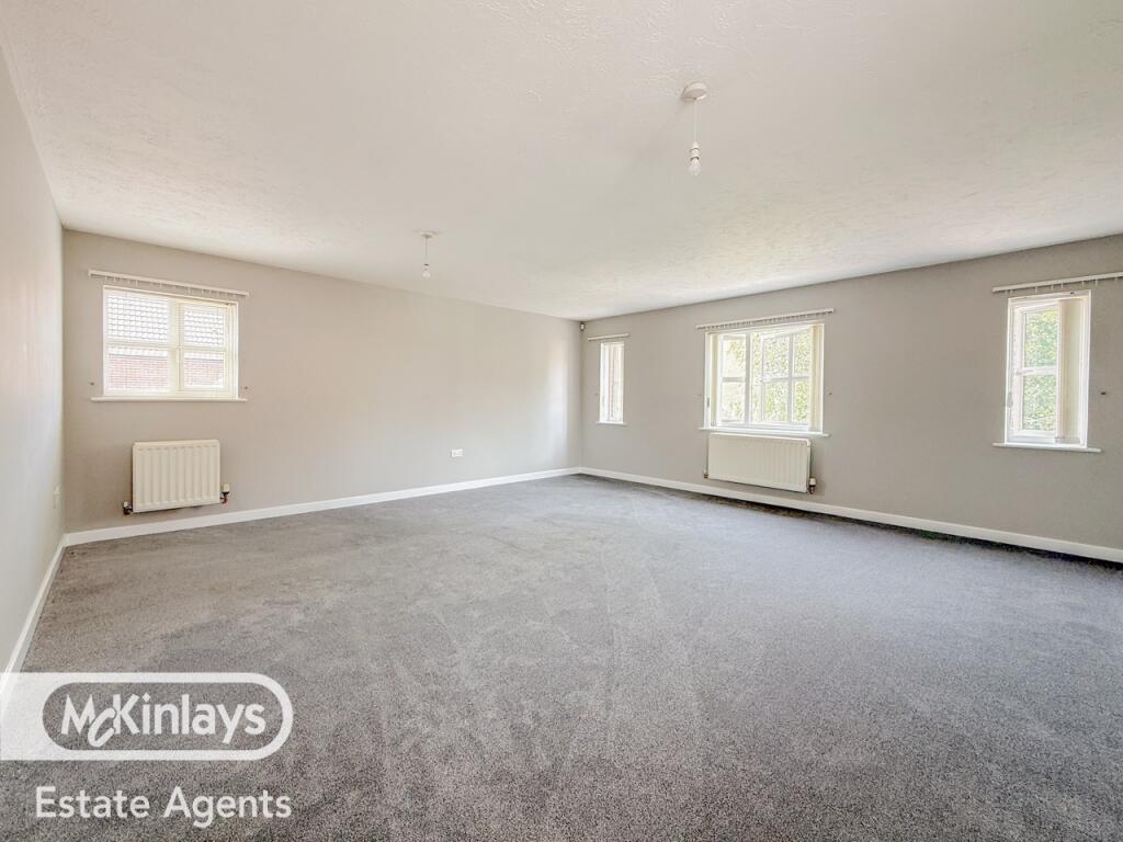 Apartment in Taunton - View 3