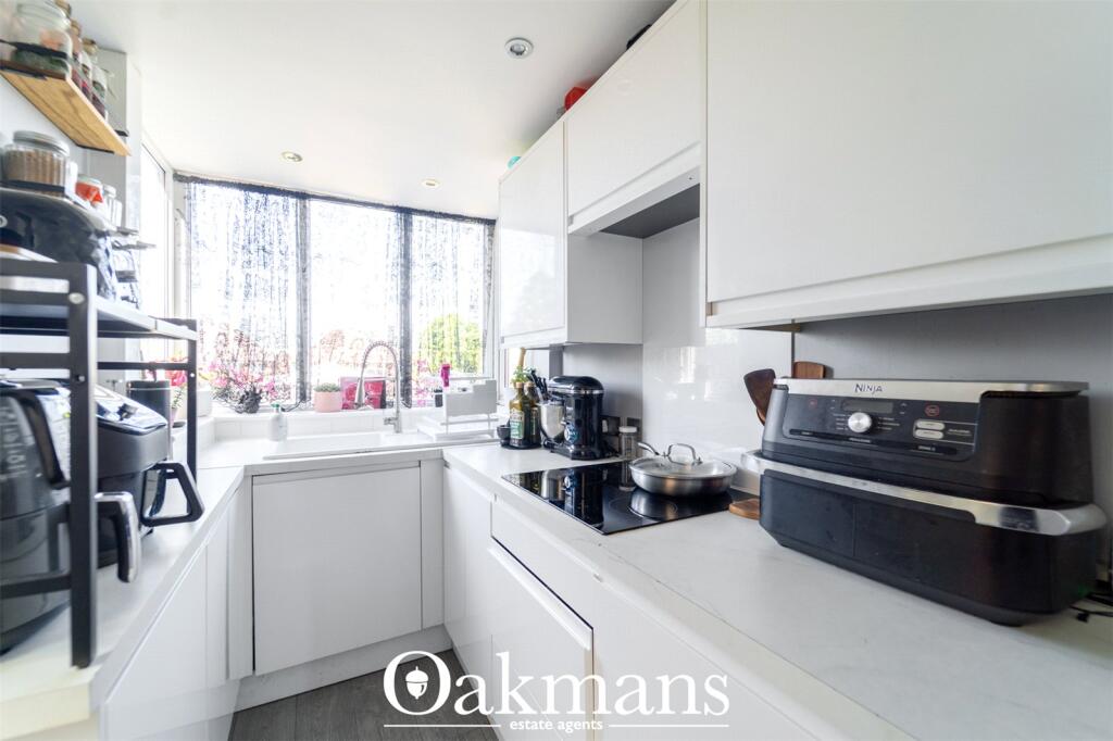 House in Birmingham, West Midlands - More