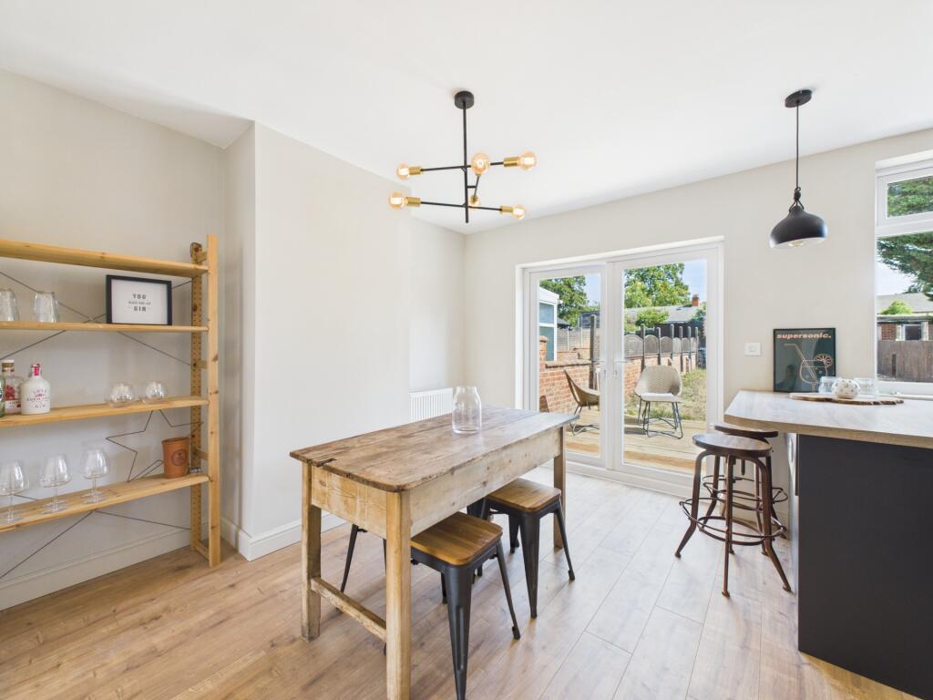 House in Northampton, Abington - View 2