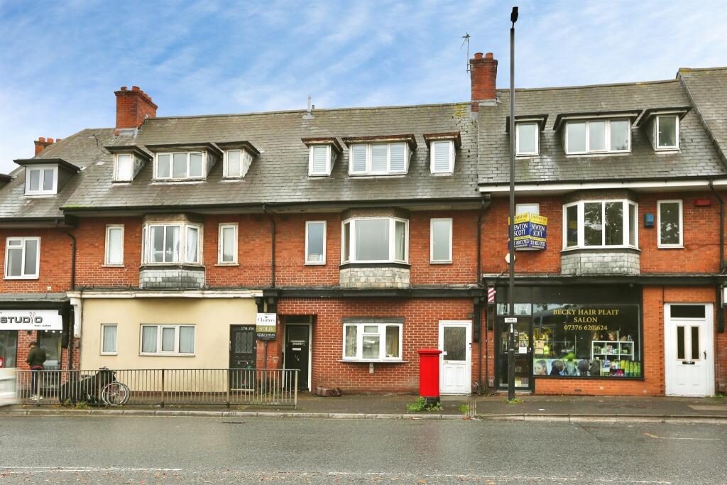 1-bed flat on Bitterne Road West, Southampton, £140,000