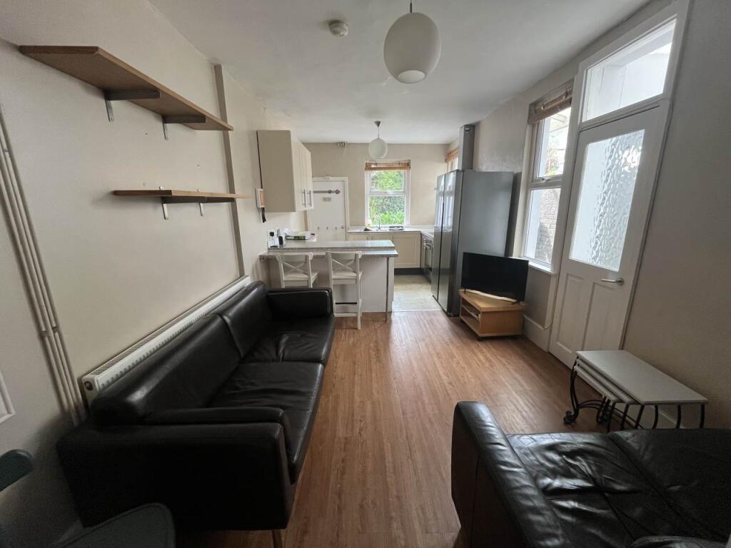 House in Cardiff - View 2