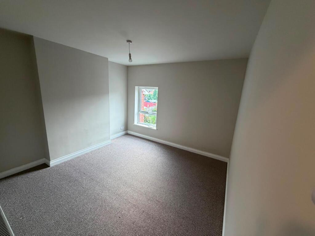 House in Stoke-on-Trent - View 5