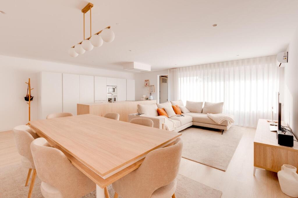 Main image of property: Oporto, Gondomar