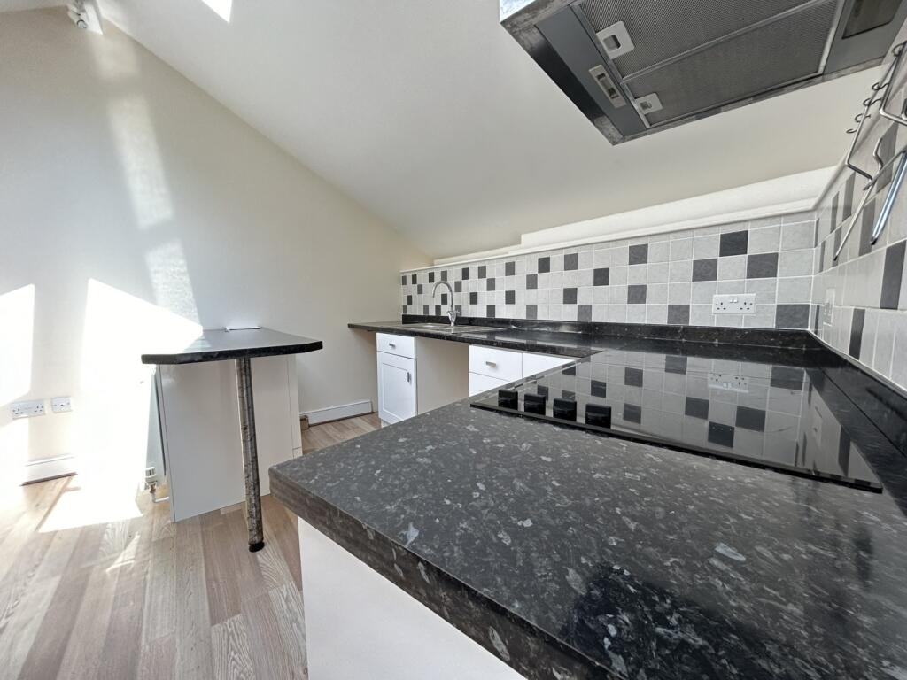 Apartment in Plymouth - View 5