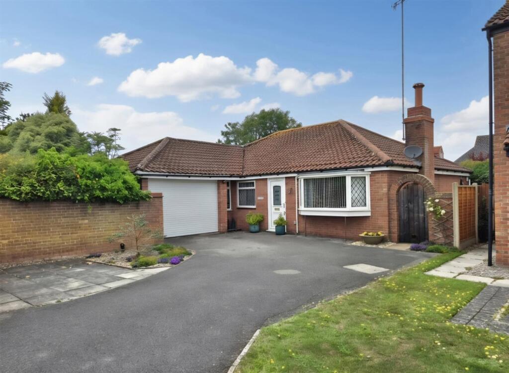 Main image of property: Boundary Close, Weston-Super-Mare