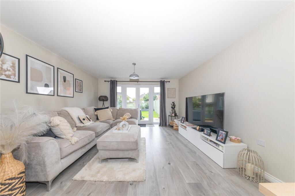 Main image of property: Verde Close, Luton, Bedfordshire, LU2