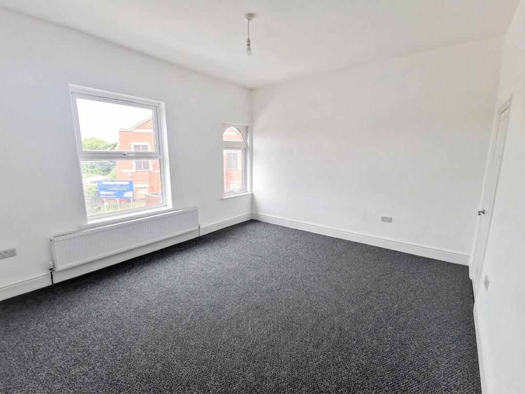 Seymour Road South, Manchester, M11 photo 5