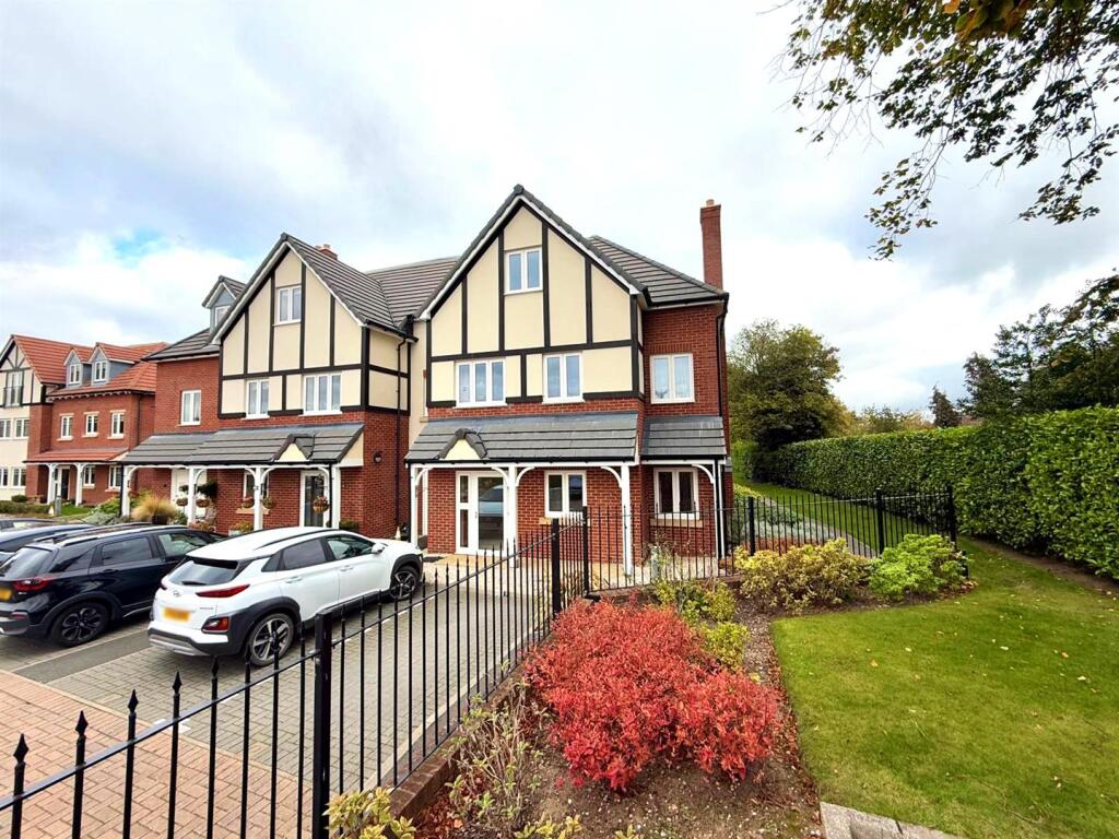 1-bed house on Summerfield Place, Wenlock Road, Shrewsbury, £165,000