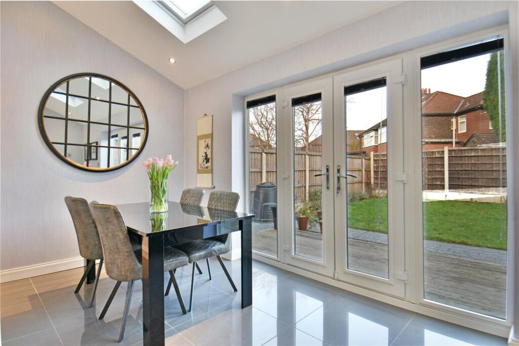Aldwinians Close, Audenshaw, Tameside, M34 photo 3