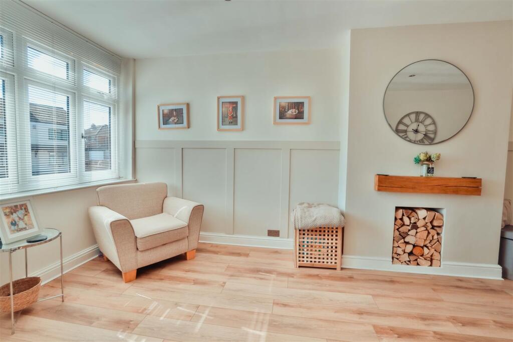 House in Dudley - View 2