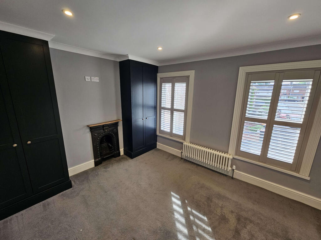 House in Dunstable, Beecroft, Central Bedfordshire - View 4