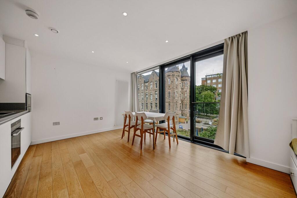 Apartment in Edinburgh, Quartermile, Tollcross - View 3