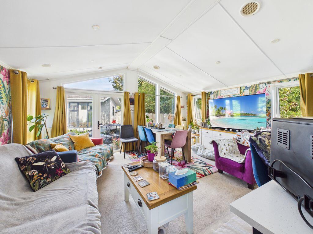 Carnon Downs, Truro, Impressive holiday park home photo 4
