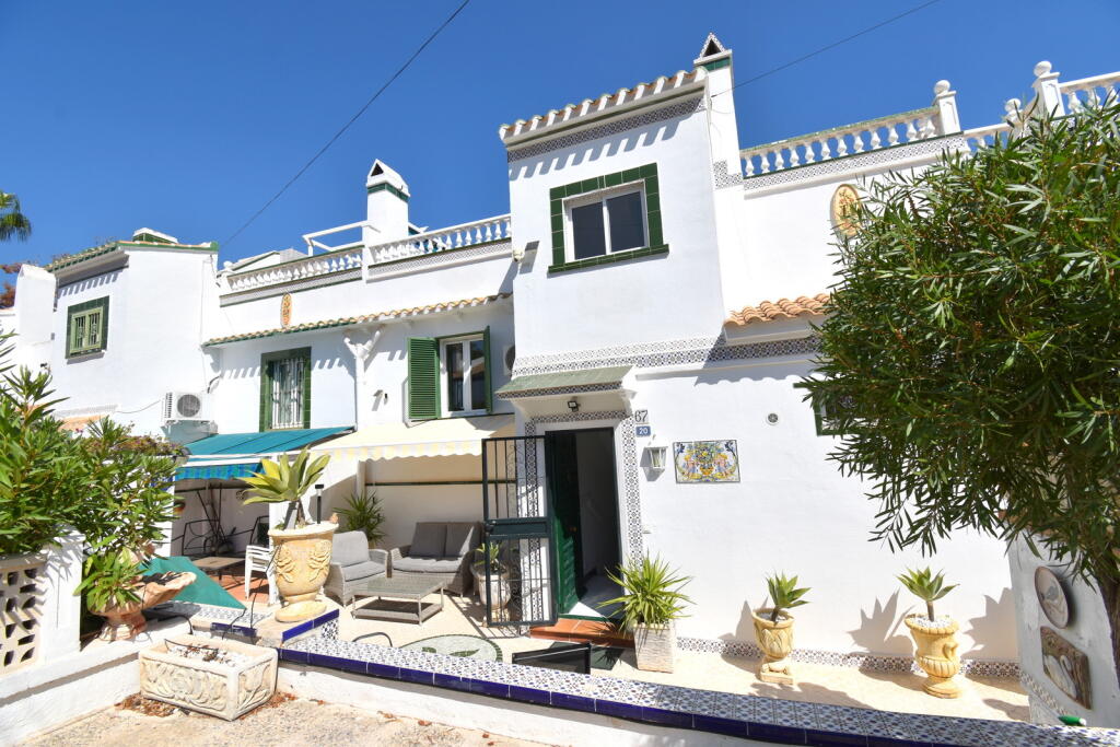 Main image of property: Valencia, Alicante, Villamartin