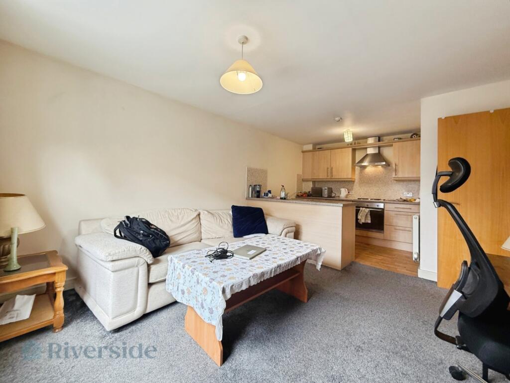 Apartment in Hull, Kingston upon Hull - View 3
