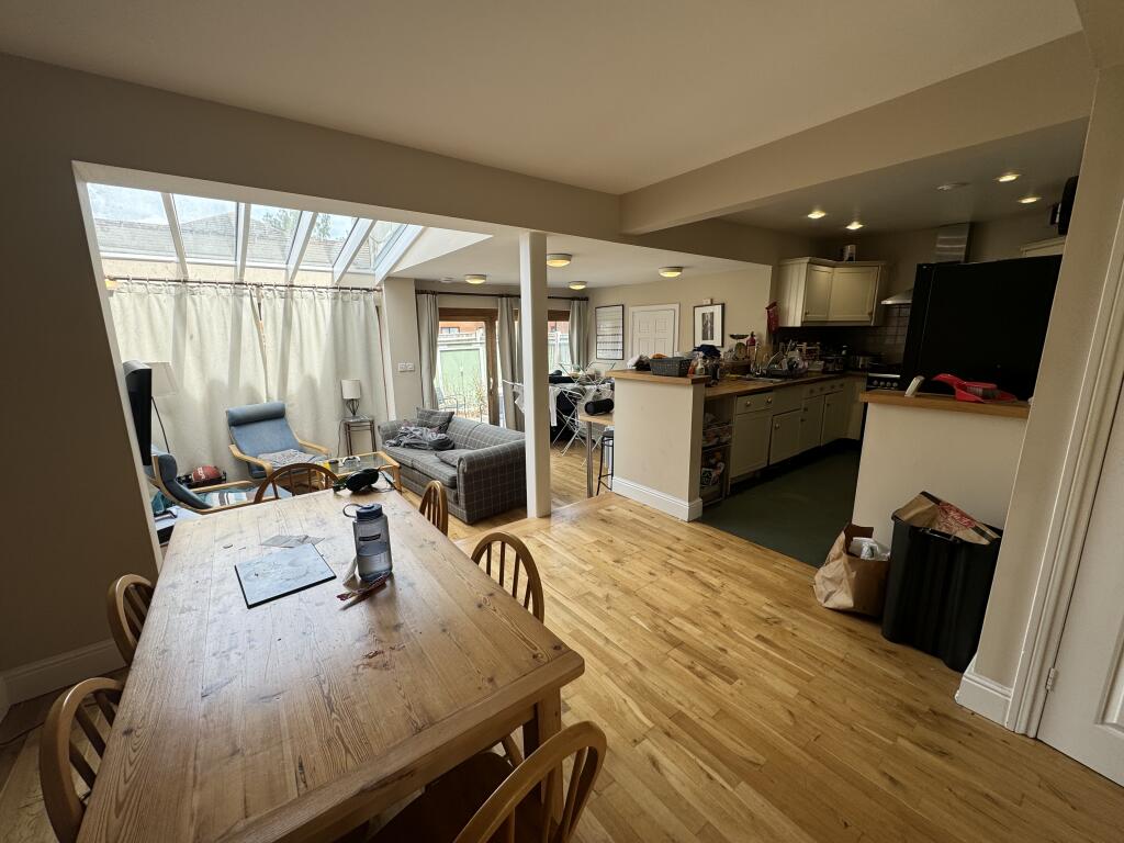 House in Southampton - View 4