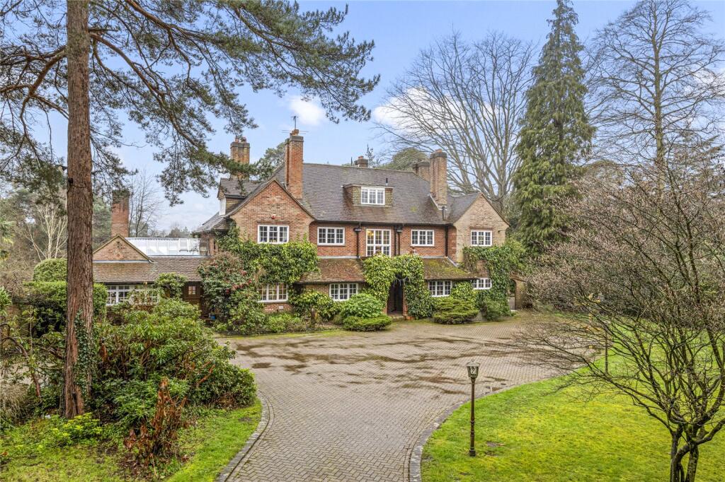 Main image of property: South Ridge, St George's Hill, Weybridge, Surrey, KT13