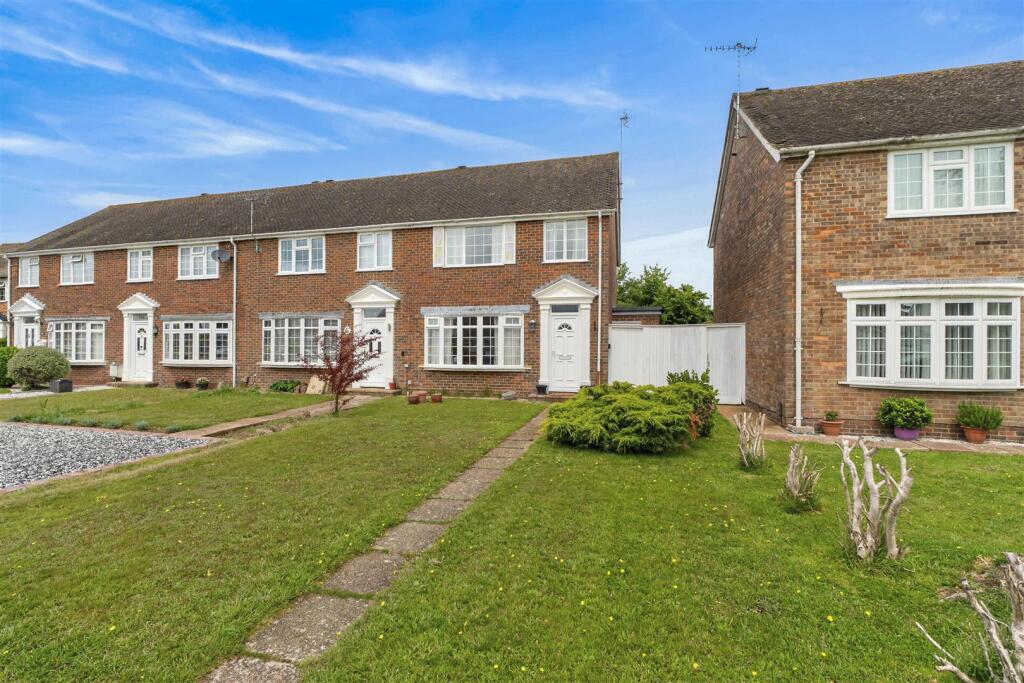 Main image of property: Singleton Crescent, Goring-By-Sea, BN12 5DJ