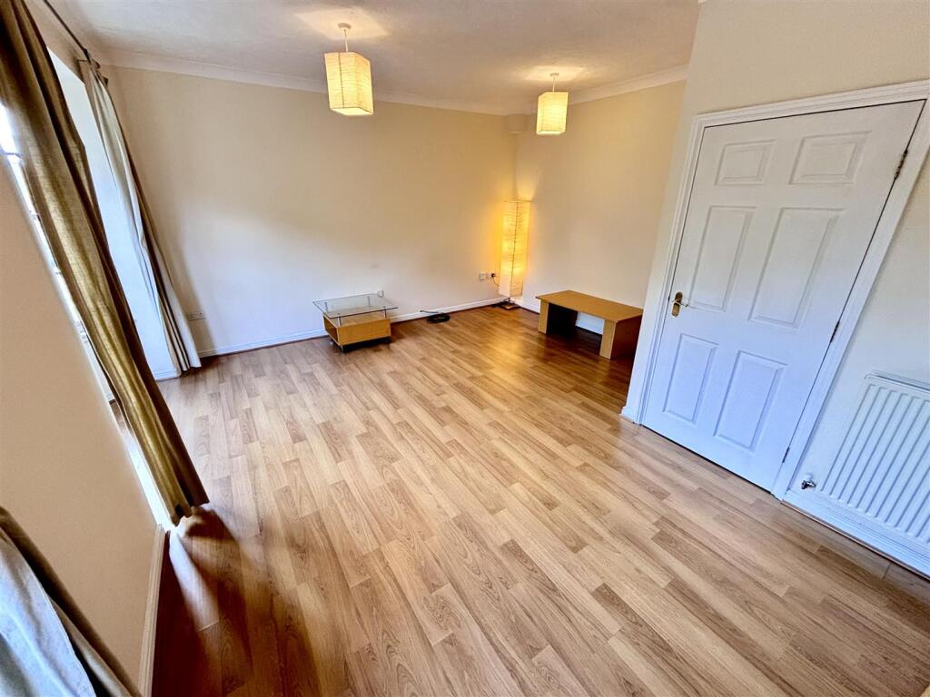 House in Durham - View 5