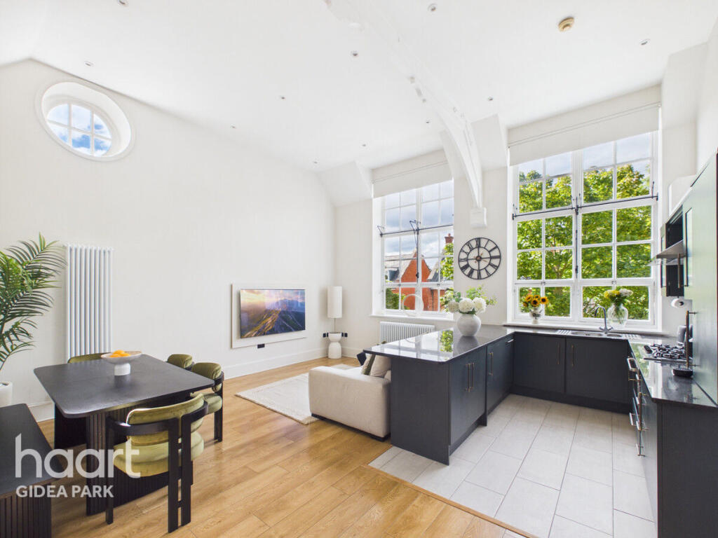 Apartment in London - View 5