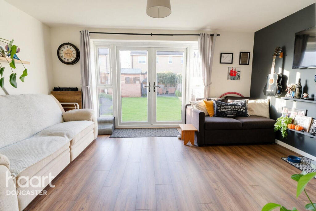 Blossom Crescent, Balby, Doncaster photo 2
