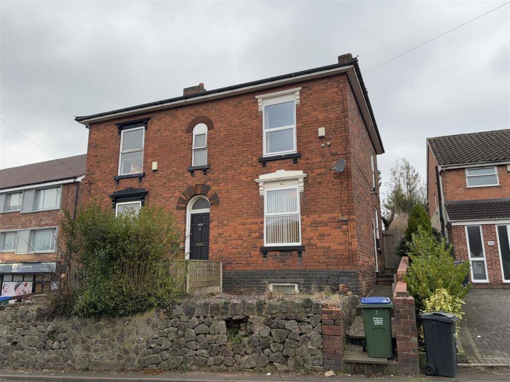 Main image of property: Moat Road,Oldbury,West Midlands