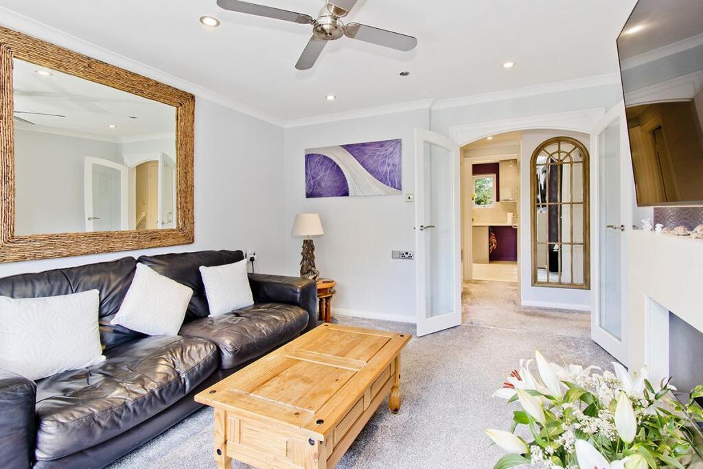 2 Bedroom Retirement Flat, Rosemary Lane, Flimwell photo 4