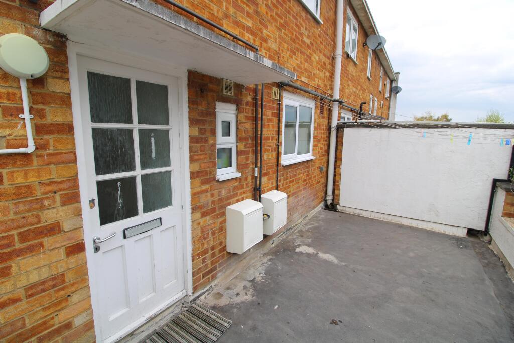 Apartment in Maidenhead, St Marks - View 3