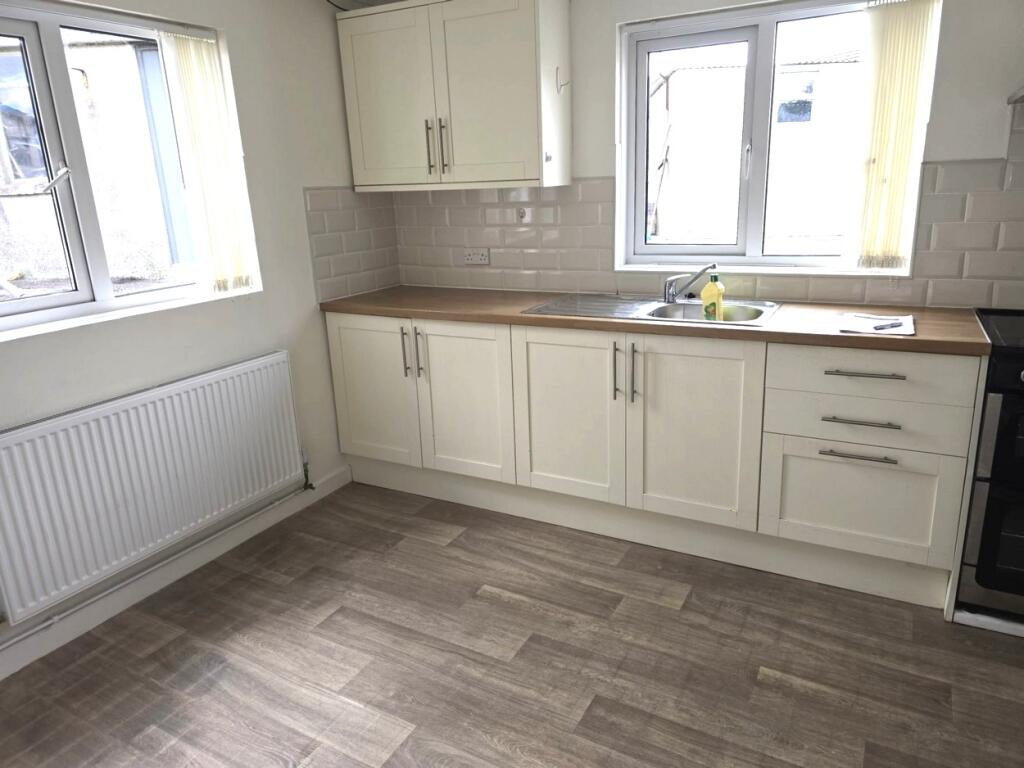 House in Ffostrasol, Troedyraur - View 4